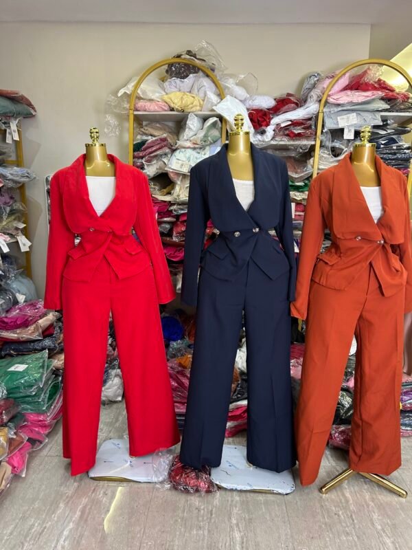 SUIT 0236