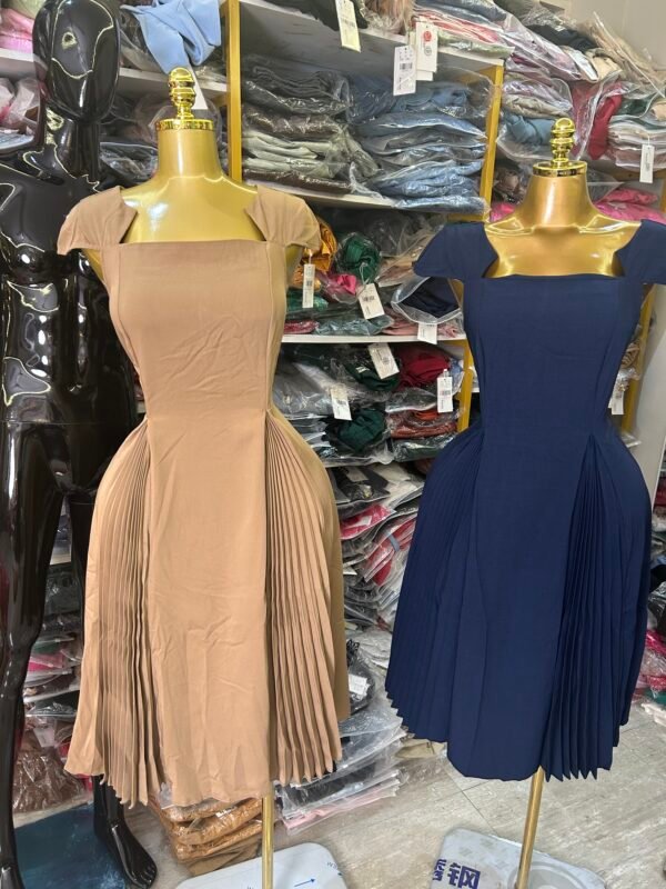GOWN 0023