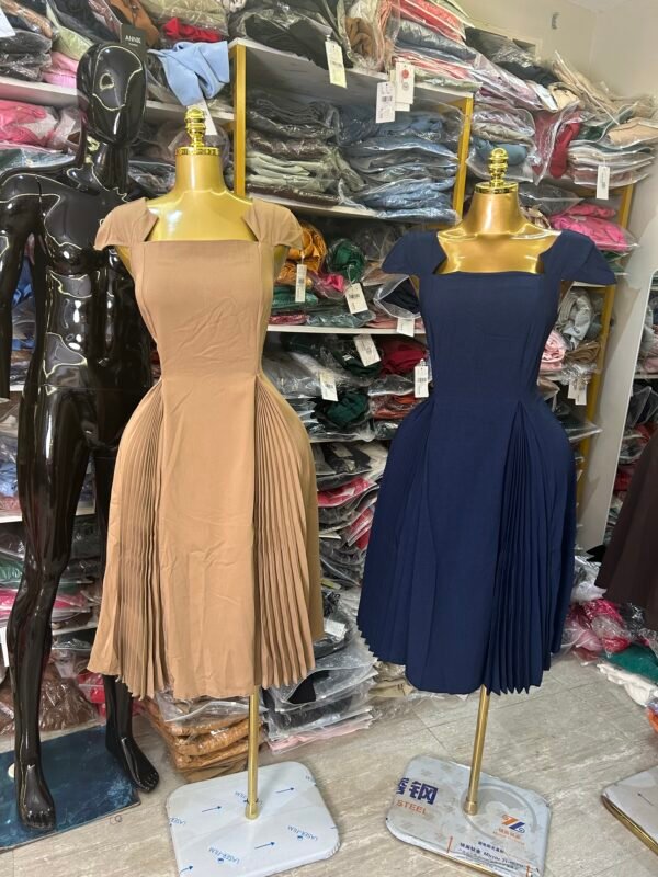 GOWN 0023