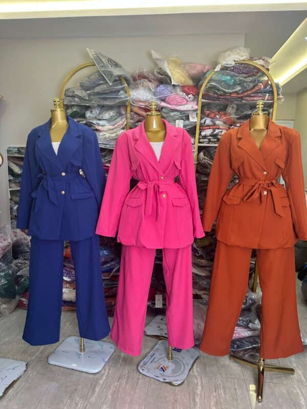 SUIT 6207