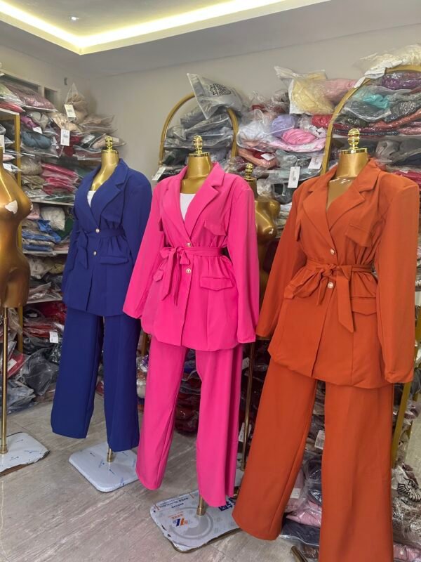 SUIT 6207
