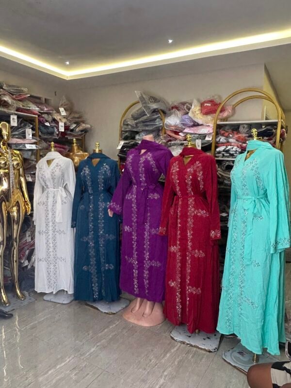 Abayaa 0101