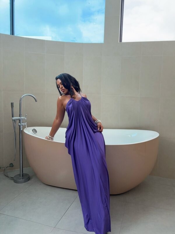 GOWN 0038