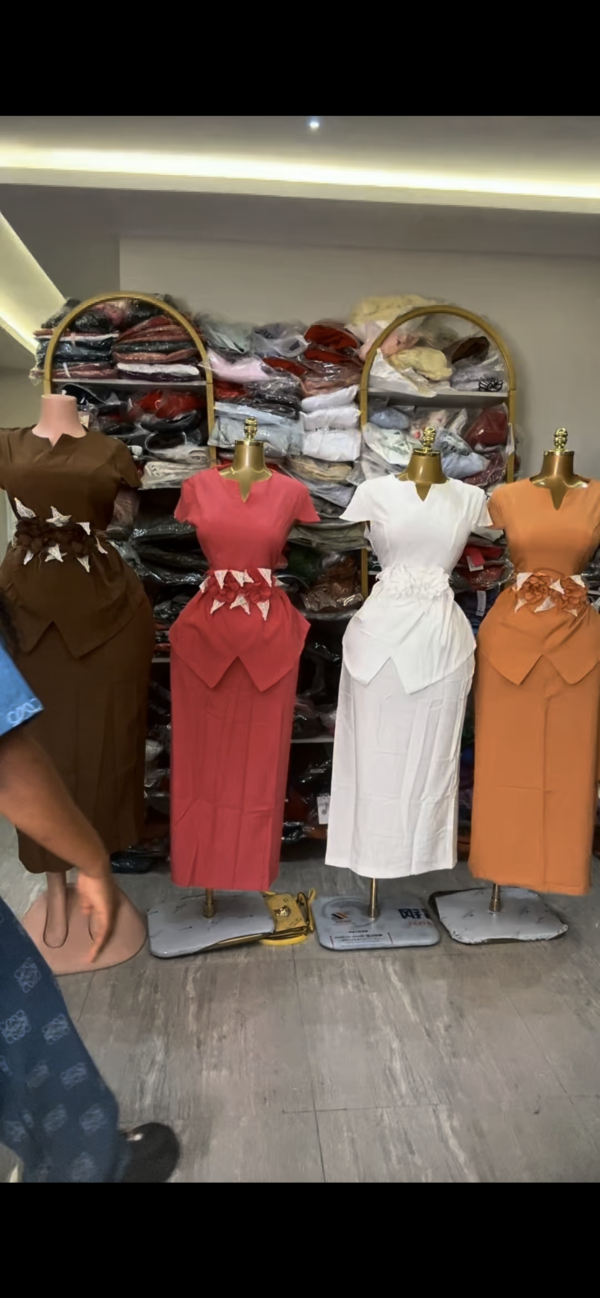 2 PIECE 0026