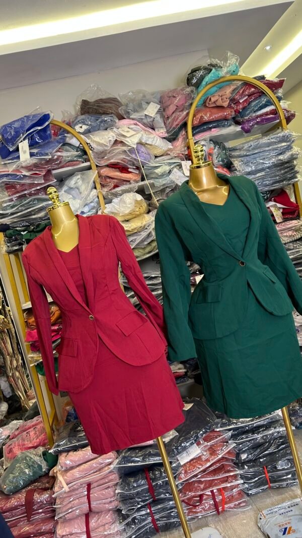 2 PIECE 3059